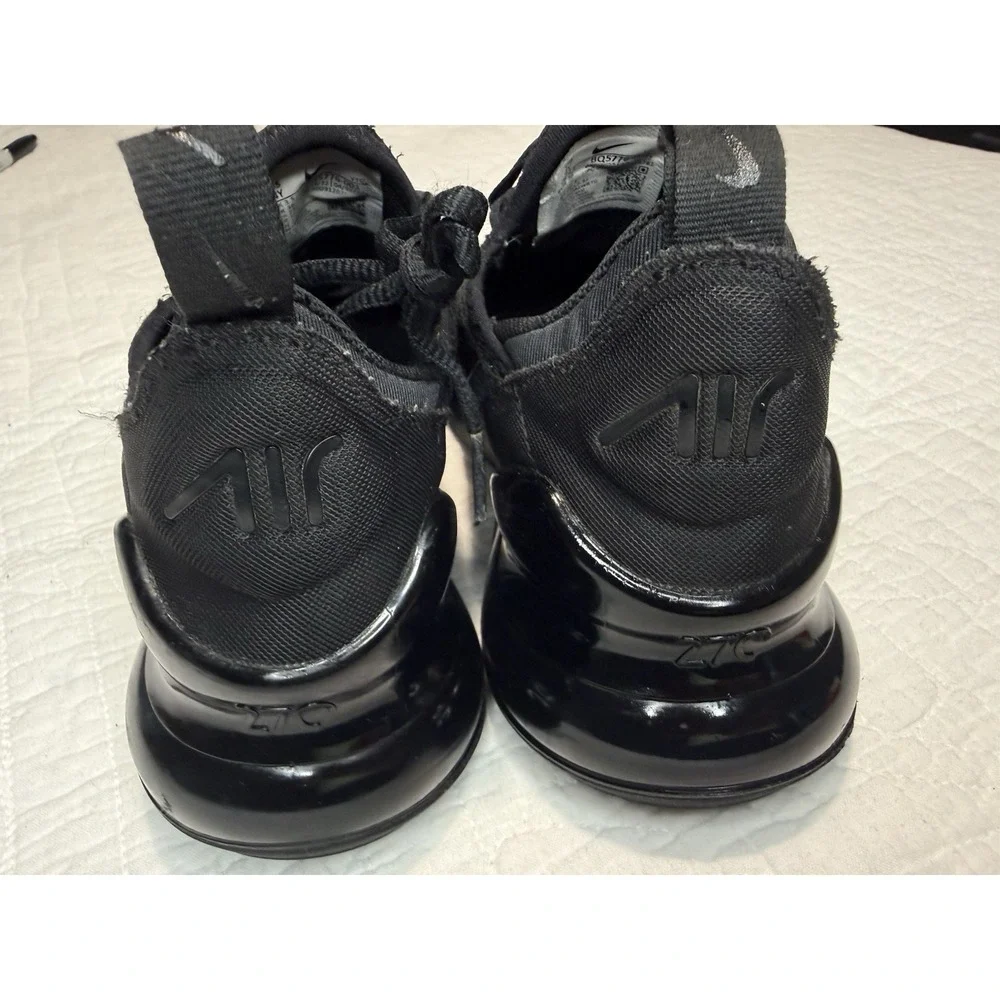 Nike Air Max 270 Sneaker Triple Black, Size 4Y, BQ5776 001